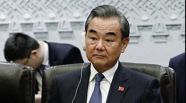 王毅同乌克兰外长库列巴通电话乌克兰外长：中国已成为有效抗击疫情的典范
